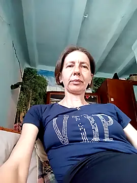 Snapshot of Tania9876 chatting on May 6, 2026, 9:25 am Tania9876 online show from May 6, 2026, 9:25 am