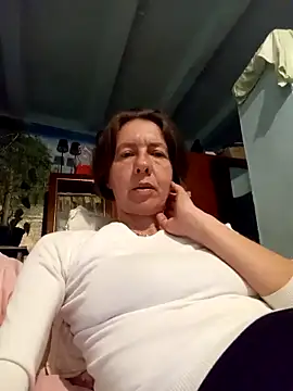 Snapshot of Tania9876 chatting on May 13, 2026, 7:55 pm Tania9876 online show from May 13, 2026, 7:55 pm
