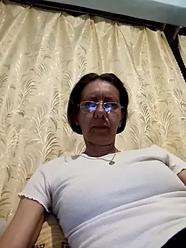 Snapshot of Tania9876 chatting on June 3, 2026, 7:19 pm Tania9876 online show from June 3, 2026, 7:19 pm