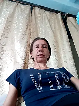 Snapshot of Tania9876 chatting on June 7, 2026, 6:39 am Tania9876 online show from June 7, 2026, 6:39 am