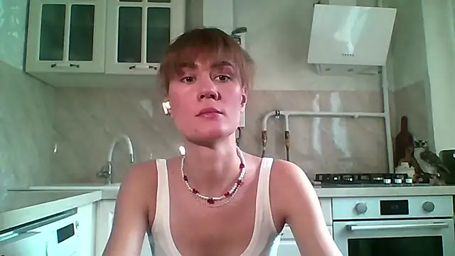 ElenoreHolguin online show from April 14, 2026, 9:26 am