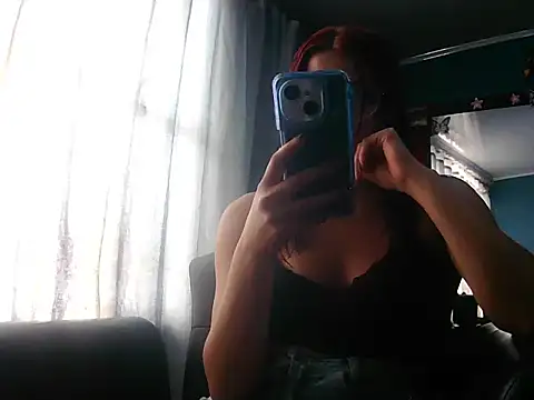 Nahomi velez online show from March 16, 2026, 7:07 pm