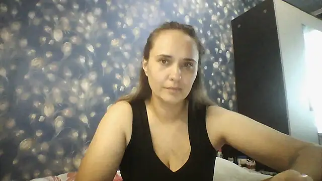 Alisa07qw online show from June 23, 2026, 12:14 pm