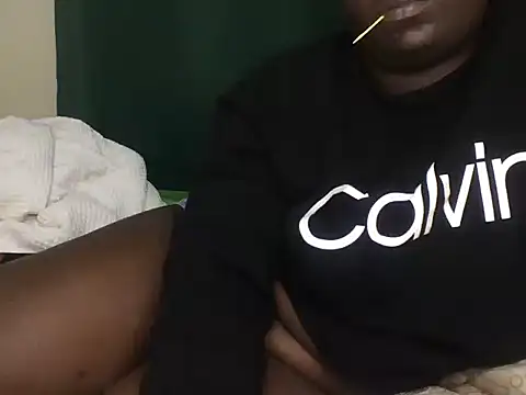 Snapshot of Sexxybella_ chatting on August 5, 2026, 9:39 pm Sexxybella online show from August 5, 2026, 9:39 pm