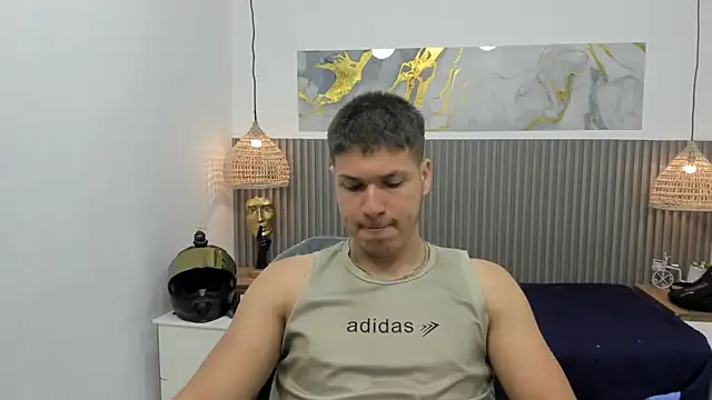 AlessandroFranco online show from April 28, 2026, 1:27 pm