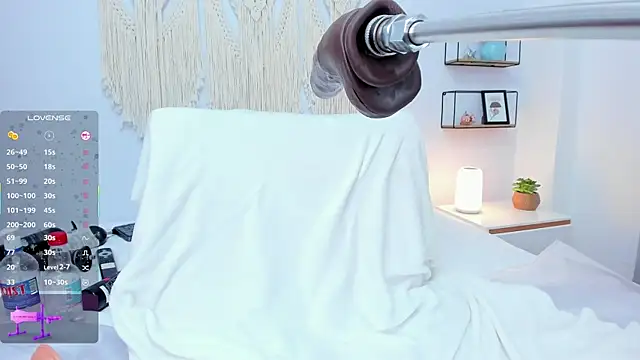 alexaa lovely online show from April 16, 2026, 2:40 pm