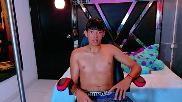 Tigger Collins online show from March 17, 2026, 10:24 pm