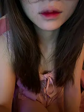 Snapshot of Cum-withyou chatting on April 25, 2026, 7:00 pm Cum-withyou online show from April 25, 2026, 7:00 pm
