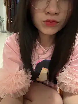 Snapshot of Cum-withyou chatting on May 11, 2026, 11:49 am Cum-withyou online show from May 11, 2026, 11:49 am