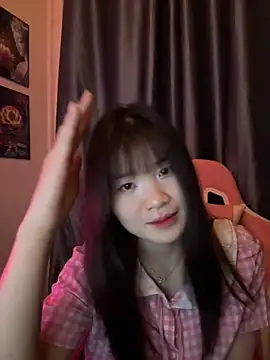 Snapshot of Cum-withyou chatting on June 3, 2026, 4:23 pm Cum-withyou online show from June 3, 2026, 4:23 pm
