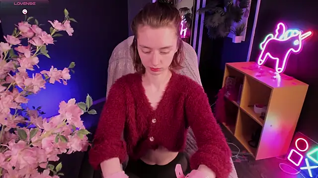 Pretty Victoria online show from April 26, 2026, 10:46 am