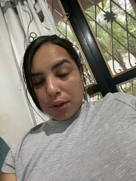 Kira33  online show from April 3, 2026, 12:14 pm