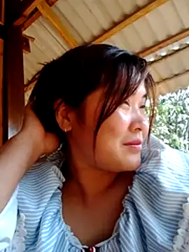 YAONIKUTE online show from May 7, 2026, 8:42 am