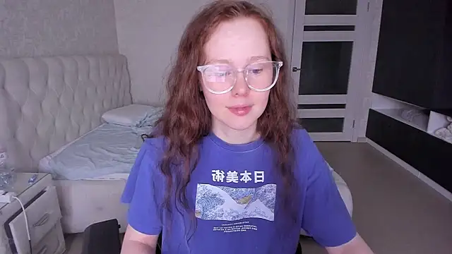 NikiCozy online show from March 26, 2026, 11:38 am