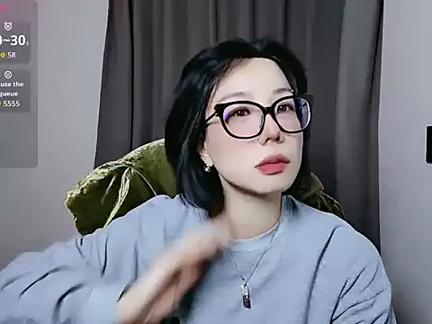 lin lin 520 520 online show from April 9, 2026, 8:20 am