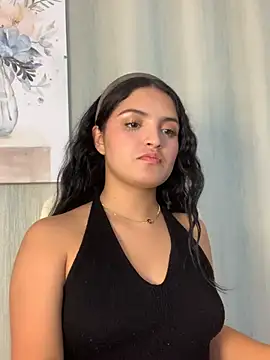 Bella Pinkk online show from March 13, 2026, 5:08 pm