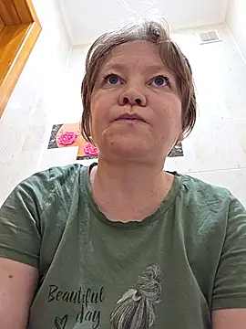  LOLA-LOLA  online show from May 21, 2026, 1:18 pm