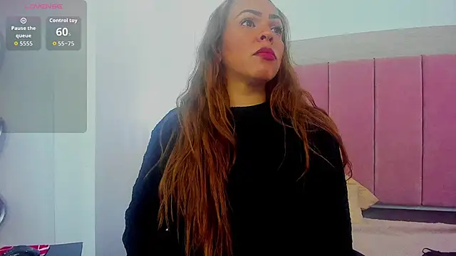 Snapshot of Helenn_Moore chatting on June 11, 2026, 12:14 pm Helenn Moore online show from June 11, 2026, 12:14 pm
