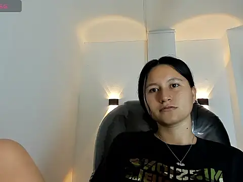 Snapshot of isabella_grace18 chatting on July 9, 2026, 7:45 am isabella grace18 online show from July 9, 2026, 7:45 am