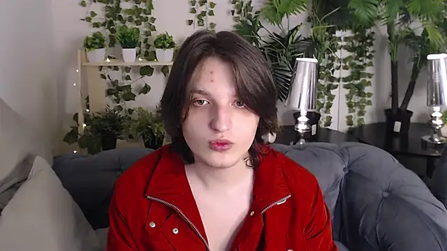 delalex online show from March 11, 2026, 7:31 pm