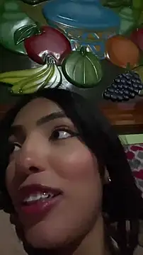 sylphiee  online show from April 19, 2026, 2:44 am