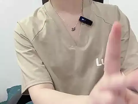 hunhun122 online show from April 7, 2026, 7:42 am