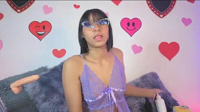 PaulaCutexs online show from March 18, 2026, 3:09 am