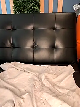 EvaliXiouss online show from March 23, 2026, 7:18 pm