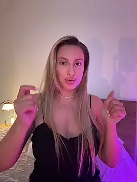 Snapshot of EvaRyen_ chatting on June 27, 2026, 5:18 pm EvaRyen online show from June 27, 2026, 5:18 pm