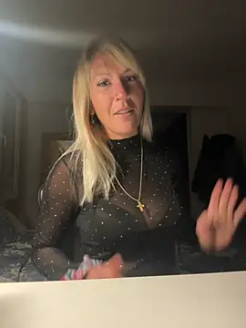 AtomBlondy online show from March 15, 2026, 9:21 pm