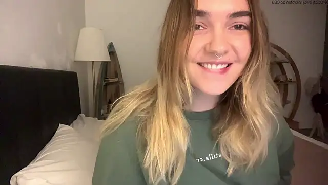 RoxyWet online show from May 11, 2026, 2:45 pm