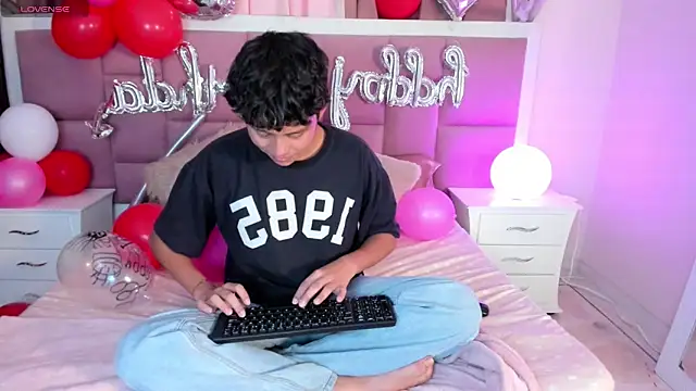 chico medusa online show from April 25, 2026, 8:39 pm