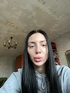 Snapshot of MishellKins chatting on March 14, 2026, 11:48 am MishellKins online show from March 14, 2026, 11:48 am