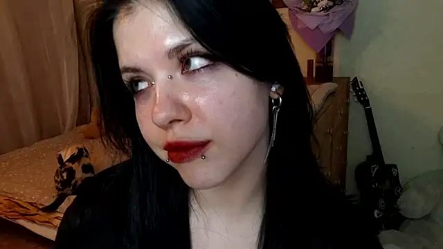 MiaTemptress online show from April 19, 2026, 6:10 pm