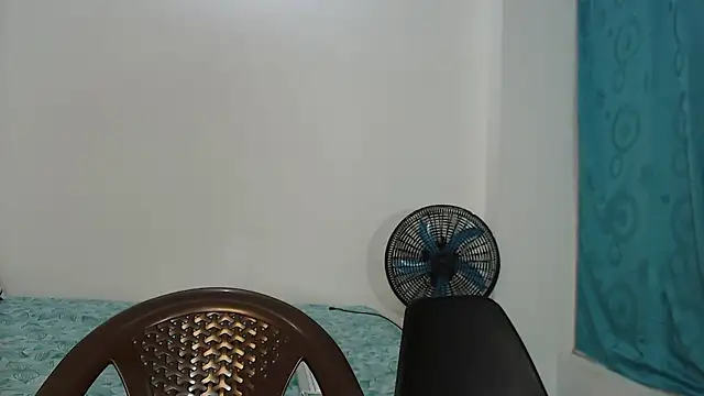 MichellDeLaTorre69 online show from June 12, 2026, 10:41 pm