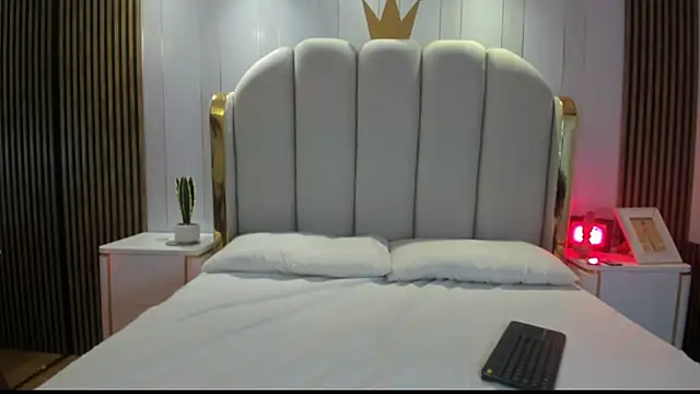 cintya evans online show from March 31, 2026, 8:20 pm