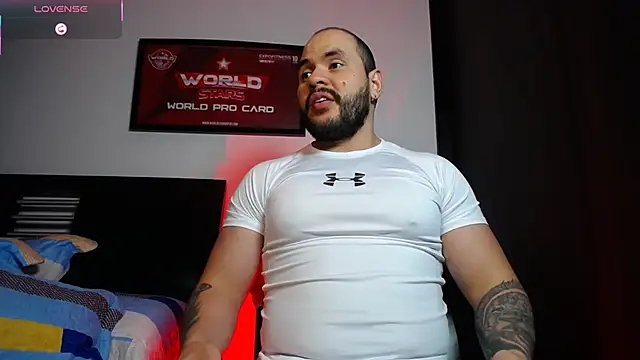 Axel Dominus online show from April 15, 2026, 3:02 am