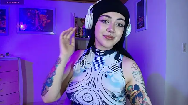 Nanachi uwu online show from March 31, 2026, 3:45 pm