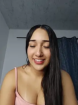 Snapshot of isabellaHill2 chatting on May 2, 2026, 5:23 am isabellaHill2 online show from May 2, 2026, 5:23 am