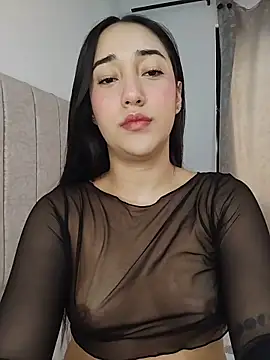 isabellaHill2 online show from June 16, 2026, 2:19 pm
