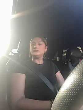 SexyRiri  online show from April 27, 2026, 5:11 pm