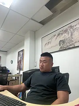 Cunzhangshibage02 online show from April 16, 2026, 10:45 pm