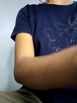 Snapshot of Tasty_Cherry chatting on April 12, 2026, 8:14 pm Tasty Cherry online show from April 12, 2026, 8:14 pm