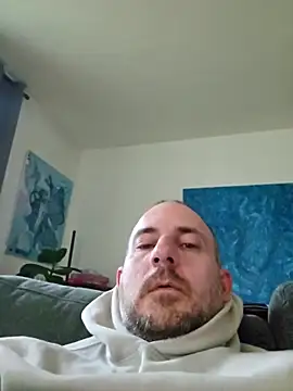 dufatcock online show from April 1, 2026, 11:00 am