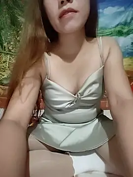 Snapshot of DawnG_x chatting on August 4, 2026, 5:26 pm DawnG x online show from August 4, 2026, 5:26 pm