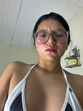 Snapshot of Zul_vaal chatting on May 26, 2026, 1:29 pm Zul vaal online show from May 26, 2026, 1:29 pm