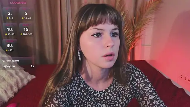 Snapshot of Anny_Ray_ chatting on April 17, 2026, 10:24 pm Anny Ray online show from April 17, 2026, 10:24 pm