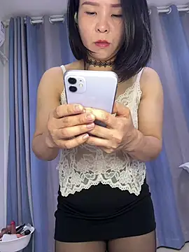 Snapshot of AIone_se chatting on May 2, 2026, 4:56 pm AIone se online show from May 2, 2026, 4:56 pm