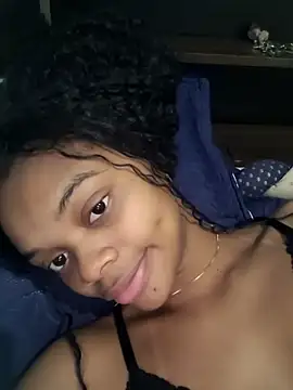 Snapshot of marialuiza2027 chatting on March 27, 2026, 9:21 am marialuiza2027 online show from March 27, 2026, 9:21 am