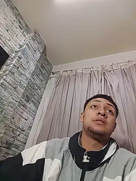 NoahAndBunny online show from June 20, 2026, 11:35 am